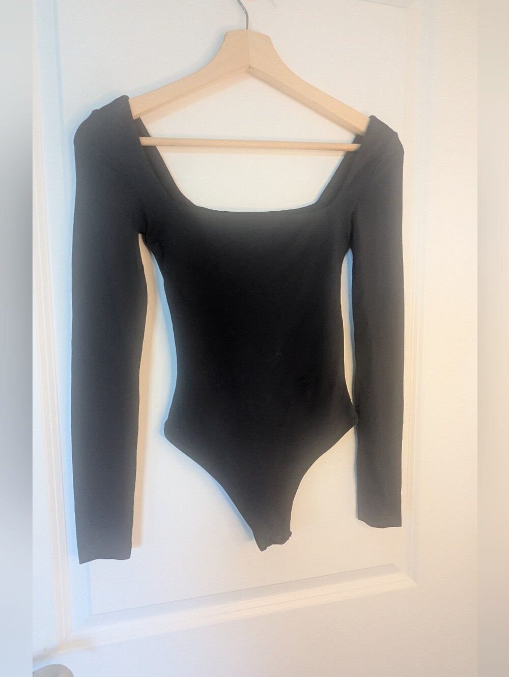 Babaton Aritzia Black Ribbed Long Sleeve Square Neck Bodysuit - Size 2XS